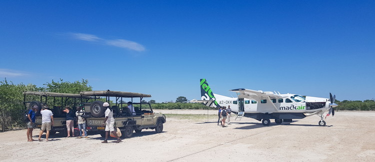 botswana-safari-by-air-craft-2.jpg Botswana Safari By Aircraft