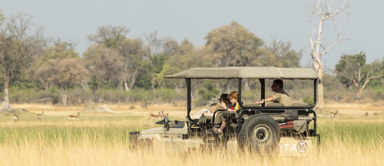 Highlights of Botswana Safari 10 days Central Kalahari Okavango Moremi fly-in US$5144