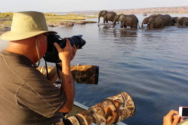 Victoria Falls proximity Chobe National Park 100km 90 minutes combined itinerary Botswana Zimbabwe