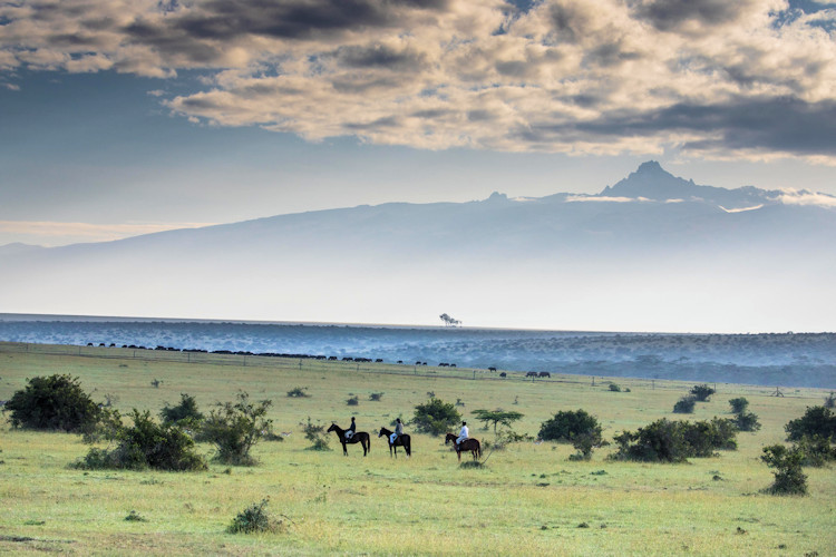 Mount Kenya National Park Africa second highest peak 5199m Batian Nelion Point Lenana hiking