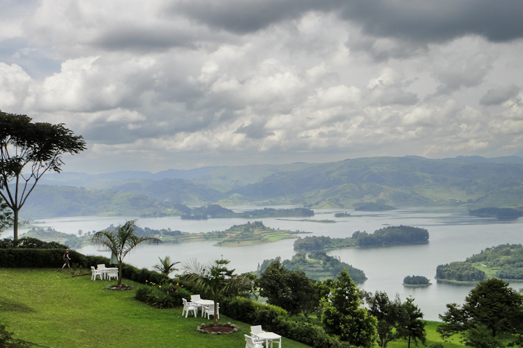 uganda-safaris-4.jpg A group of people enjoying a luxury safari tour in Uganda