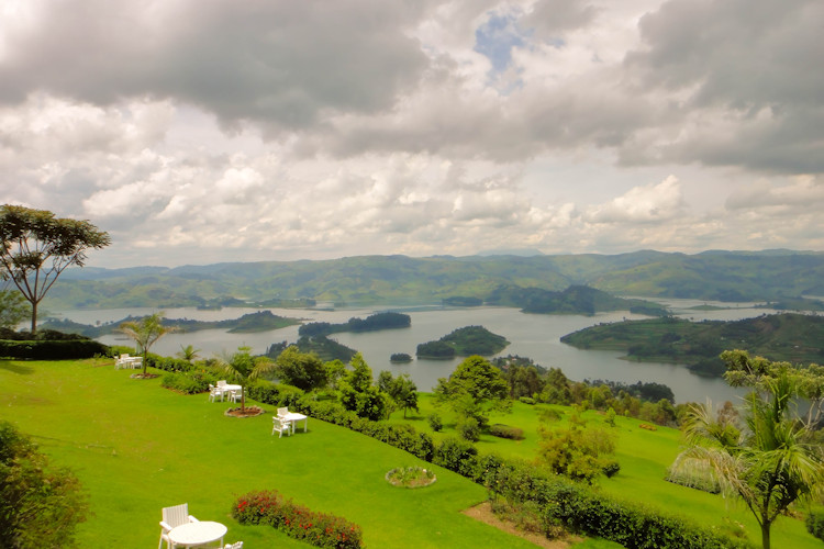 Uganda honeymoon couple safari Bwindi gorilla trekking Murchison Falls Queen Elizabeth Kibale parks