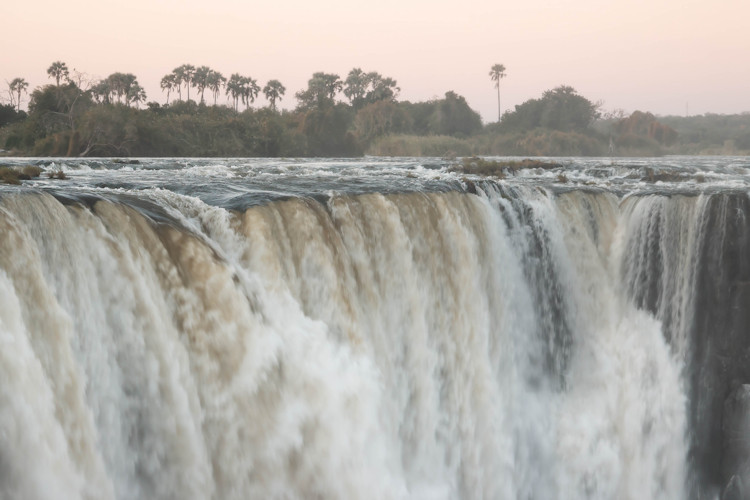 Unique Zimbabwe safari walking safari canoe Zambezi River Mana Pools cultural experiences