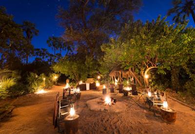 Outdoor fire pit