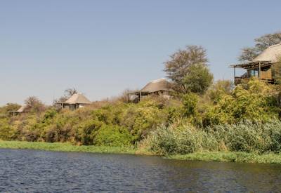 Private thatched safari suites