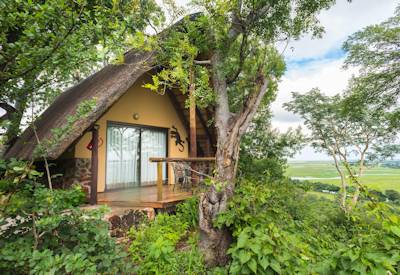 Private thatched safari suites