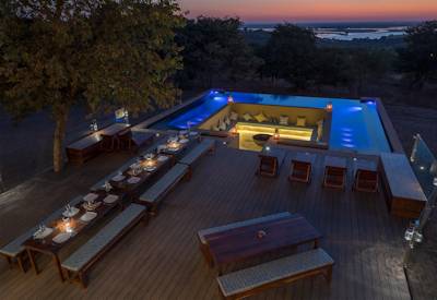Swimming pooll and viewing deck