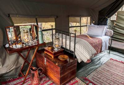 Tented accommodation mobile camp Okavango Delta channels islands Botswana expedition