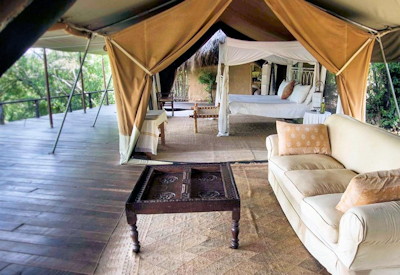Classic luxury safari camp