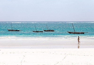 Direct access to the famed Diani beach