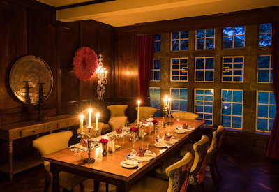 Romantic and private dining options