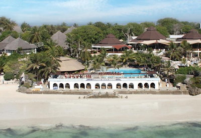 Pool overlooking the Ocean