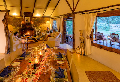 Central dining area with fireplace