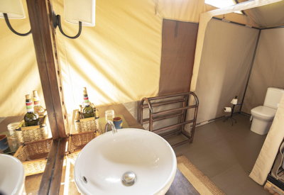 En-suite bathrooms with showers
