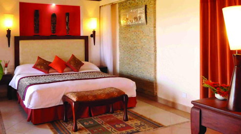 Safari lodge offers up standard rooms