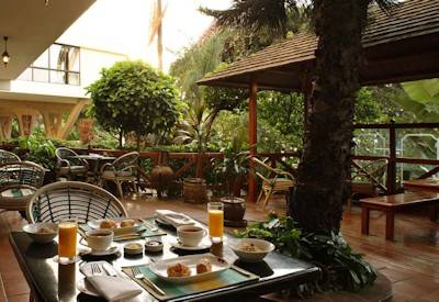 Outdoor dining for breakfast, lunch and dinner