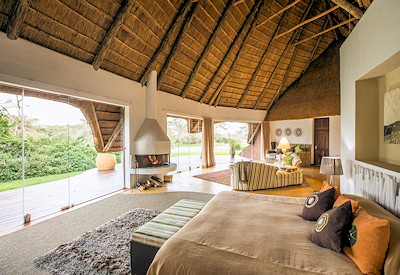Large en-suite safari suites with lounge