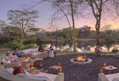 Early ev ening drinks at Finch Hatton's