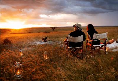 sunset drinks with the plains of the Masai Mara