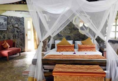 Mbweha Camp offers guest luxurious suites