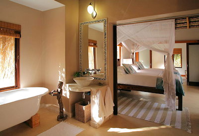 Azura Benguerra Lodge private 5 metre infinity pool beachfront Bazaruto Mozambique