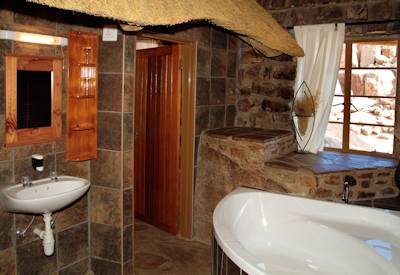 Classic en-suite bathrooms and separate bedrooms