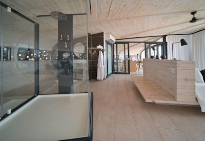 En-suite bathroom with natural cork flooring