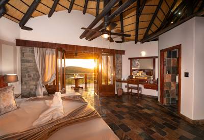 Thatched safari suites at Mountain Lodge