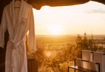 En-suite bathroom open to the elements