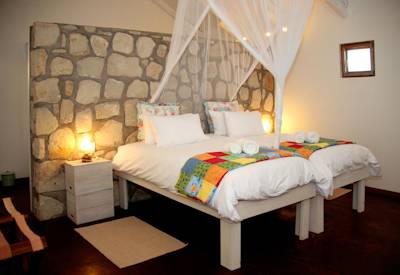 Large rooms with twin beds