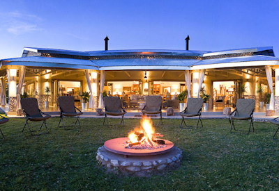 Mushara Safari Lodge is a farm house