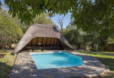 Swimming pool and rooms with air conditioning