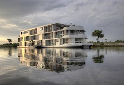 Chobe River houseboat