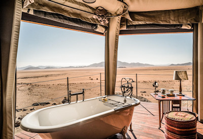 En-suite bathroom with stunning free standing bath tub