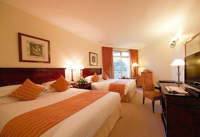 Lake Kivu Serena Hotel family-friendly inter-leading rooms satellite TV babysitting Rwanda