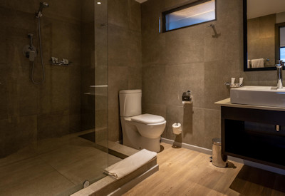 Akagera Game Lodge large en-suite bathroom Akagera National Park Rwanda