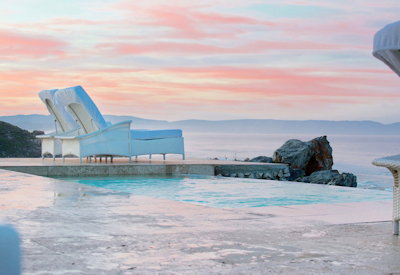 Infinity swimming pool
