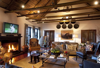 Manor house with indoor dining experiences