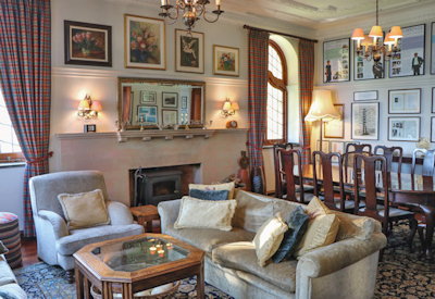 Lounge and dining area for that delicious meal