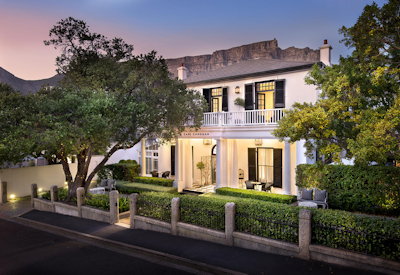 Cape Cadogan with views of Table Mountain National Park