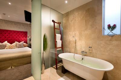 En-suite bathrooms with inviting atmosphere