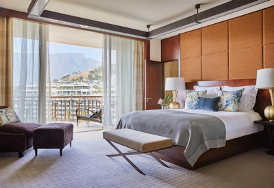 Suites and rooms with views of Table Mountain