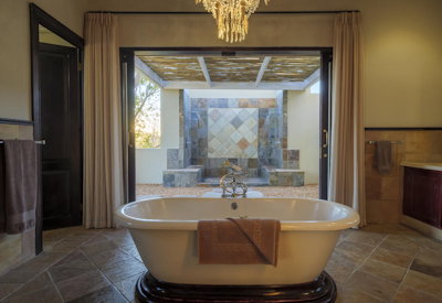 Romantic freestanding bathtubs
