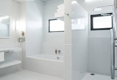 Elegantly decorated en-suite bathrooms