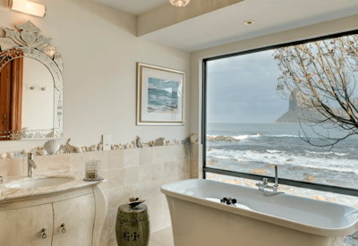 One of the best bathtubs with views in South Africa