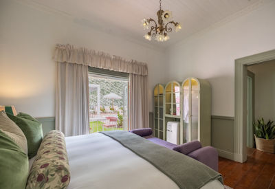 Tintswalo Summer House honeymoon suite romantic en-suite bathroom heritage villa Glencairn False Bay Cape Town