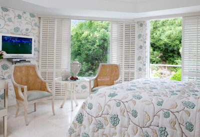 Fantastic hotel amenities including laundry service