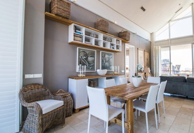 Dining area just off the kitchen