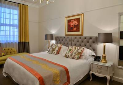 En-suite bedrooms all with air conditioning