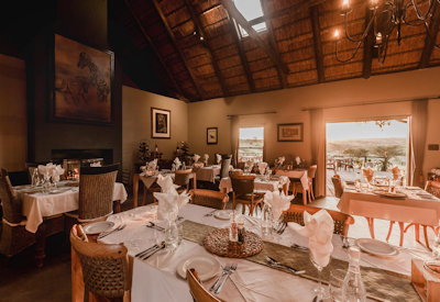 Indoor dining area at Amakhala Hlosi Lodge Amakhala Private Game Reserve Eastern Cape